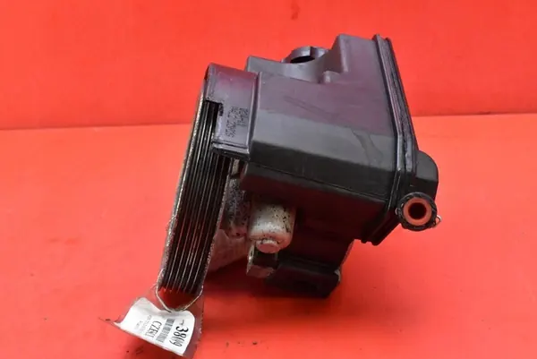 Servostyrningspump Peugeot 206 1.4 8V 9800248380 image 3