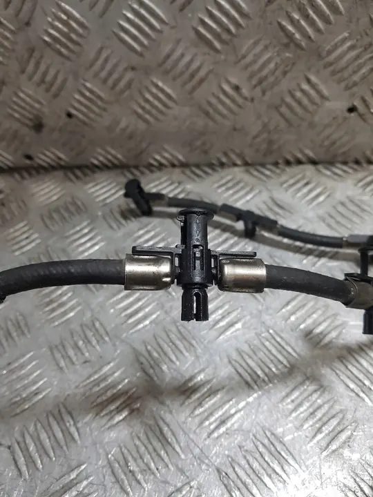 Audi Q7 Überlaufrohre 4.2 TDI 057130218N 057130218F image 6