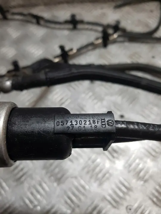 Audi Q7 Überlaufrohre 4.2 TDI 057130218N 057130218F image 9