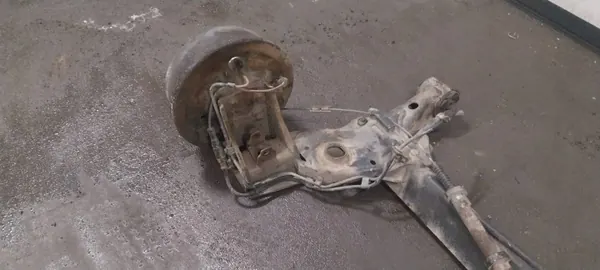 OEM Corsa Hinterachsträger mit ABS-Trommeln image 3