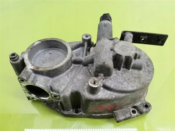 Steuerdeckel VW Passat B6 OEM 06F103530 Gebraucht image 2