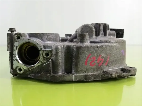 Steuerdeckel VW Passat B6 OEM 06F103530 Gebraucht image 4