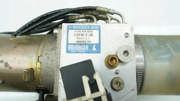 Mercedes SLK R170 dakpomp OEM A1708000030 image 7
