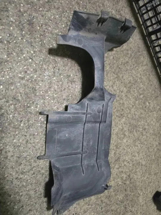 Baklyskåpa vänster fram OEM 8 102 309 BMW E34 image 2