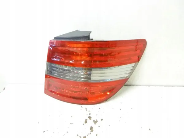 Mercedes B-Class W245 2008 Lámpara Trasera Derecha A1698202664 image 2