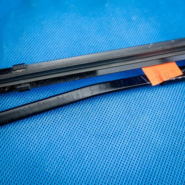 Braço do limpa-vidros esquerdo BMW X5 G05 OEM 5A59A89 image 8