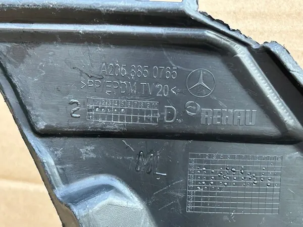 MERCEDES C-KLASA W205 Deslizamento de Para-choque Frontal OEM A2058850765 image 6