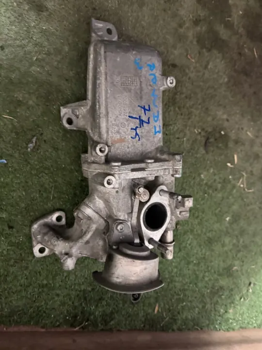 Refroidisseur EGR d'occasion OEM 147351186R NV400 image 3