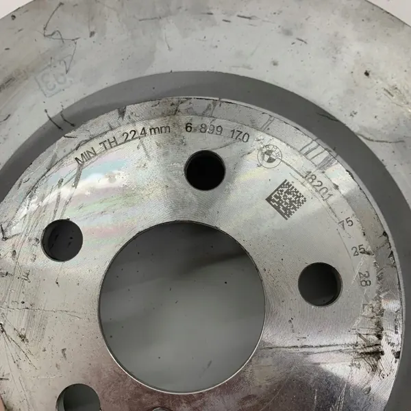 BMW G70 G60 Achter remschijf OEM 6899170 image 3