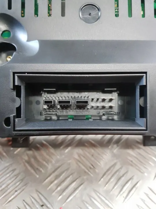 Mittaristo VW Touran 1.6 FSI OEM 1T0920861 image 3