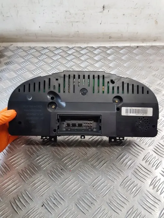 Mittaristo VW Touran 1.6 FSI OEM 1T0920861 image 7