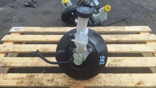 Servo Renault OE 8200249245 para Modus 1.2 image 2