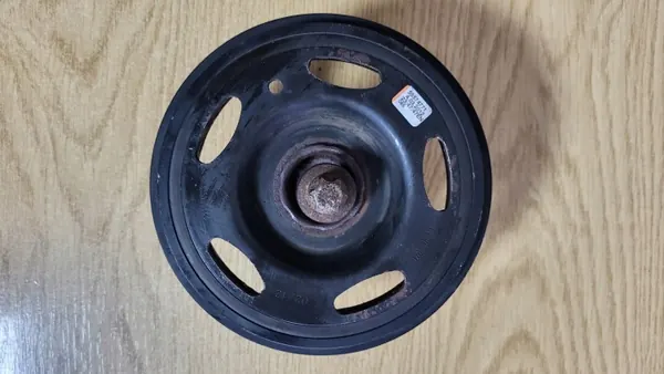 Polea Opel OE 55574771 para Astra J 1.4T image 2