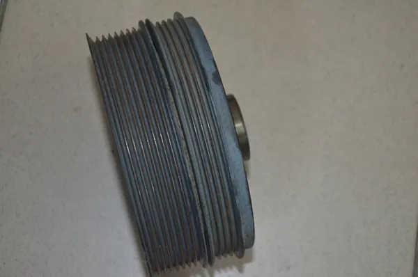 Pulley de vilebrequin Jeep Wrangler JL 2.0T 4xe PHEV OEM image 2