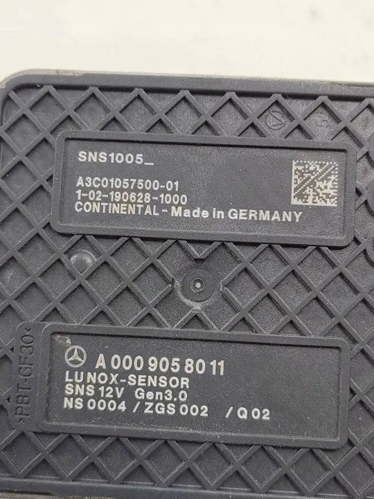 Capteur Lambda NOX OEM A0009058011 pour Mercedes Vito image 3