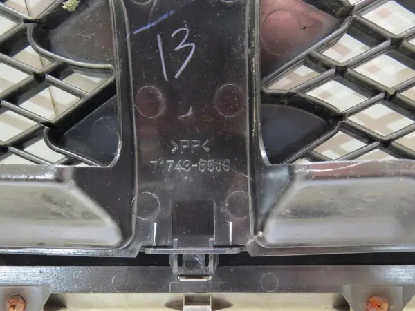 Puskurin ritilä OEM 360173458 Suzuki Grand Vitara II image 9