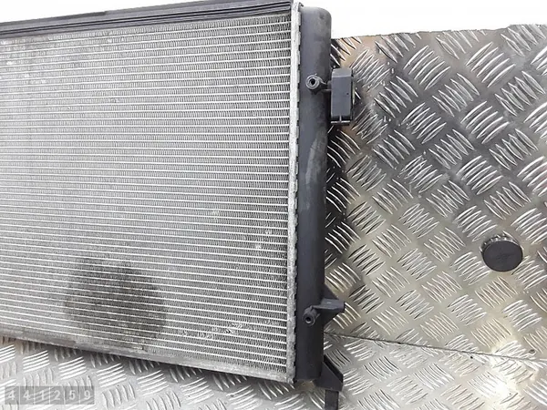 Vattenkylare VW Caddy II Variant 1K0121251BR image 3