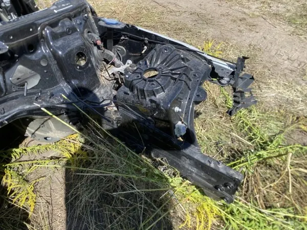 Mercedes-Benz OEM 269450 Voor linker spatbord image 3