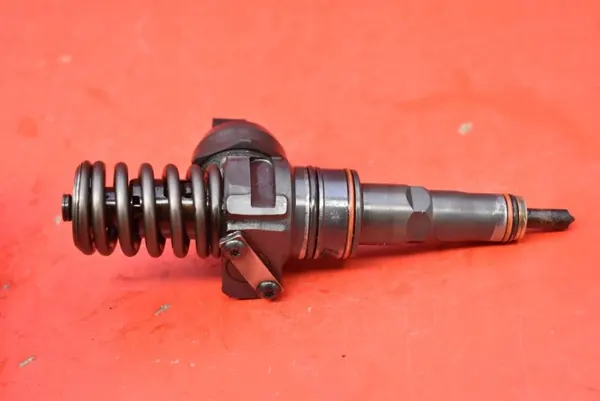 Inspuitpomp OEM 038130073AK voor Ford Galaxy image 3