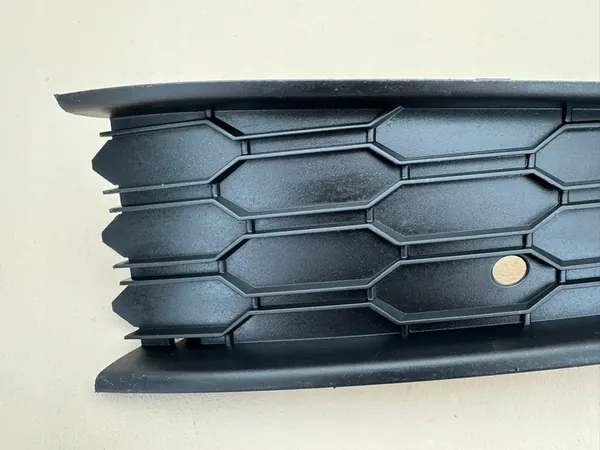 Griglia Paraurti Anteriore Destro SKODA SCALA 657807682A image 3
