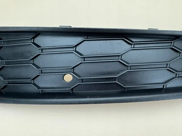 Griglia Paraurti Anteriore Destro SKODA SCALA 657807682A image 4