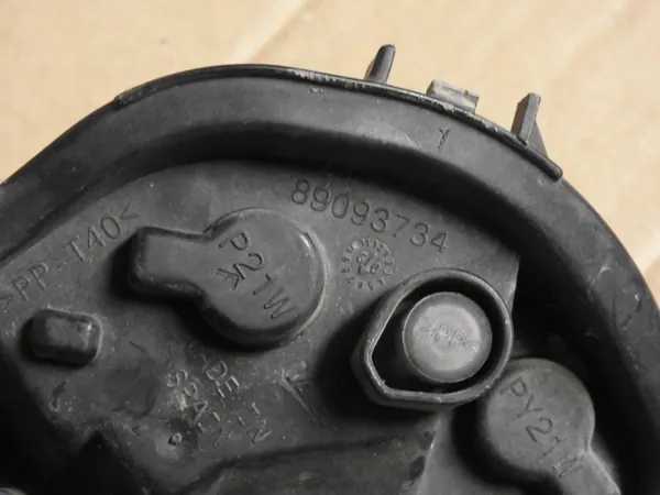 Seat Exeo Rear Bulb Socket OEM 89093734 Right Side image 3