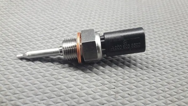 Sensor de temperatura Mercedes W254 A0009055502 image 4