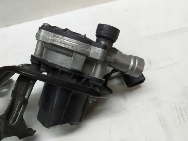 Pompe à air secondaire OEM 4G0906617H pour Audi A7 S7 image 4