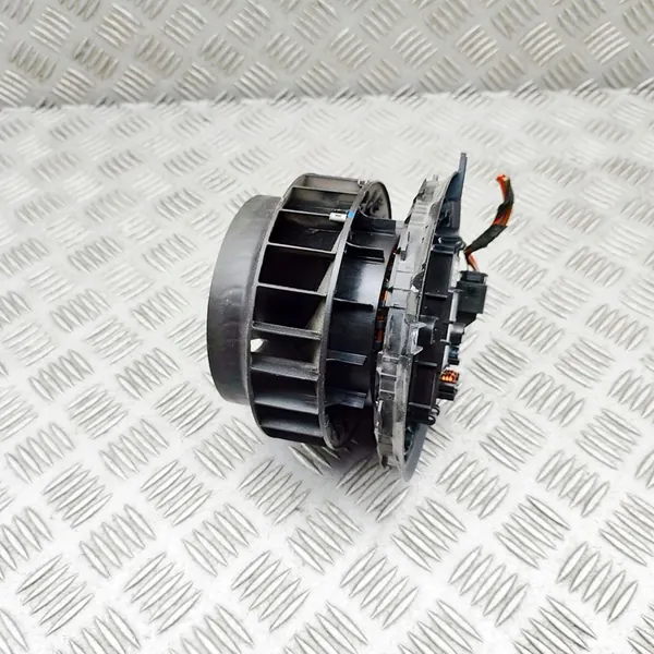 Motor de aquecimento Mercedes-Benz E W213 A0999062003 image 3