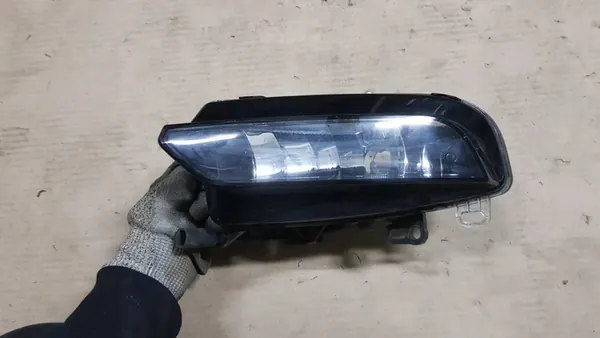 AUDI A3 8V Farol Halógeno Frontal Direito image 3