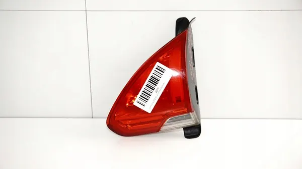 Bakre Höger Lampa Peugeot 2008 13-19R image 2