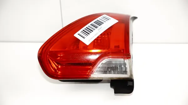 Bakre Höger Lampa Peugeot 2008 13-19R image 5