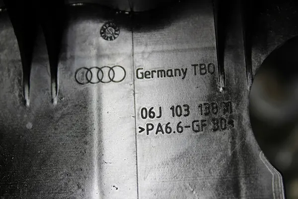 AUDI A3 VW GOLF VI 2.0 TFSI Oljepanna WSAD 06J103603AF image 3