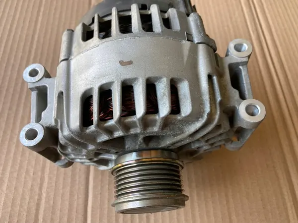Vaihtovirtageneraattori Audi VW Skoda Seat image 2