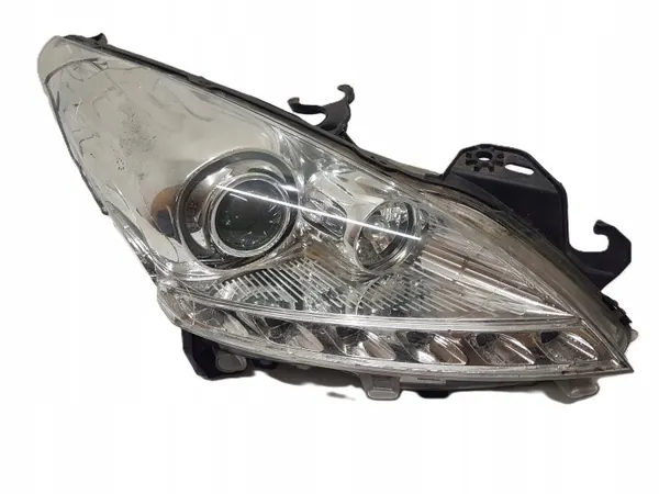 Peugeot 3008 I farol direito xénon UK 2009- image 3