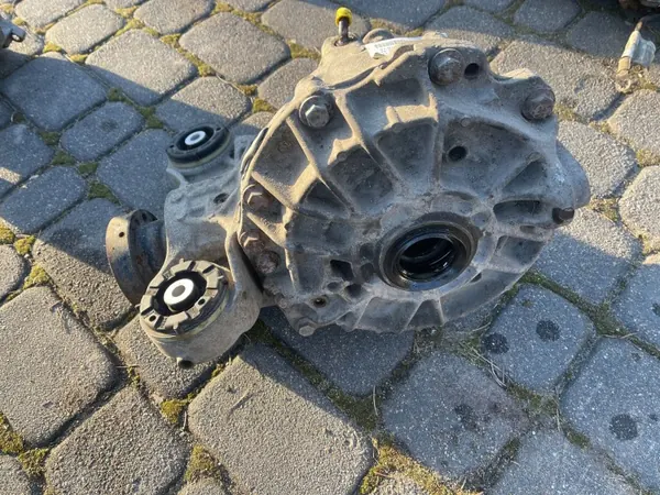 Jaguar XJ Hinterachsdifferential FW934A213AA - Gebraucht image 2