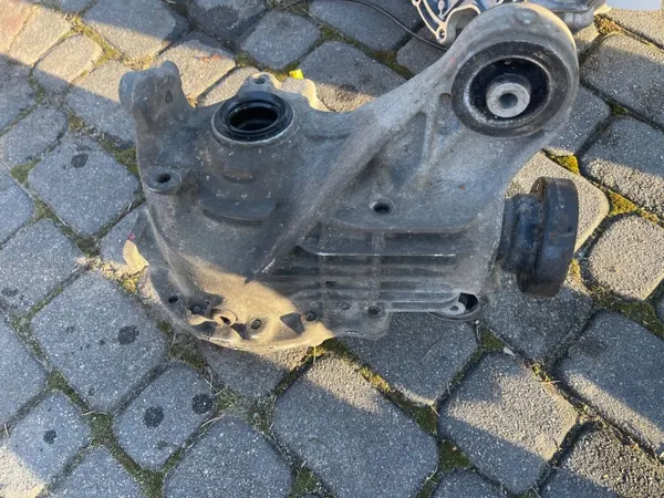 Jaguar XJ Hinterachsdifferential FW934A213AA - Gebraucht image 4
