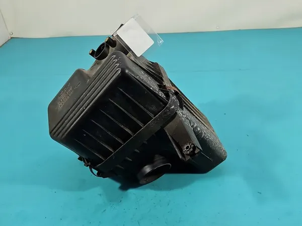 Ilmansuodattimen kotelo Suzuki Grand Vitara II 65J-A01 image 3