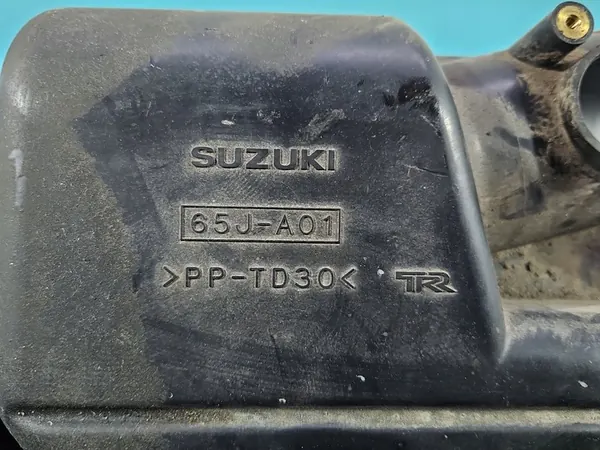 Ilmansuodattimen kotelo Suzuki Grand Vitara II 65J-A01 image 4
