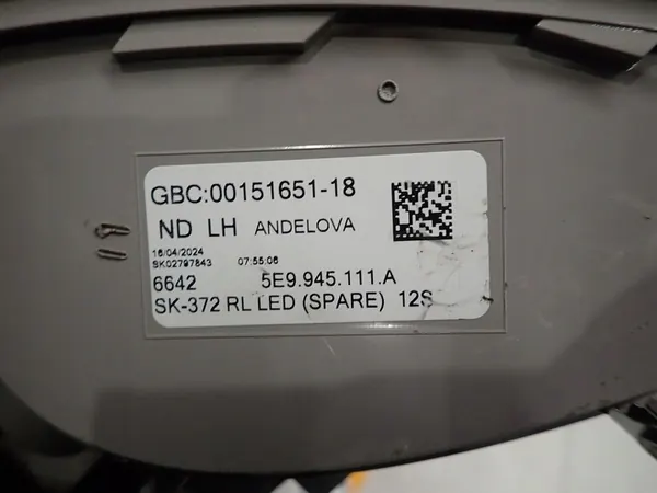 Luz trasera izquierda SKODA OCTAVIA III 2012- KOMBI LED image 3