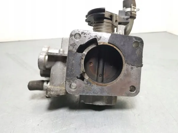 Suzuki Drosselklappe OEM FBZ16222 - Gebraucht image 4