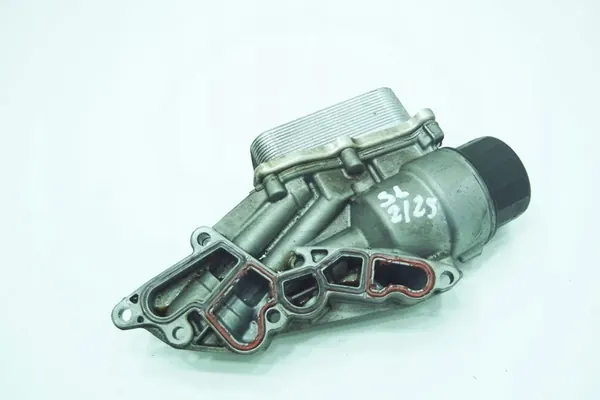 Oljefilterhus - Mercedes SL R230 550 image 2