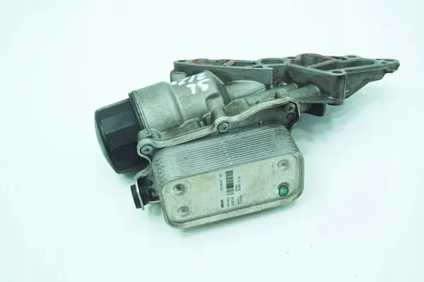 Oljefilterhus - Mercedes SL R230 550 image 3