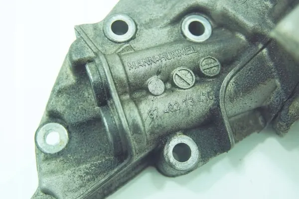 Oljefilterhus - Mercedes SL R230 550 image 7