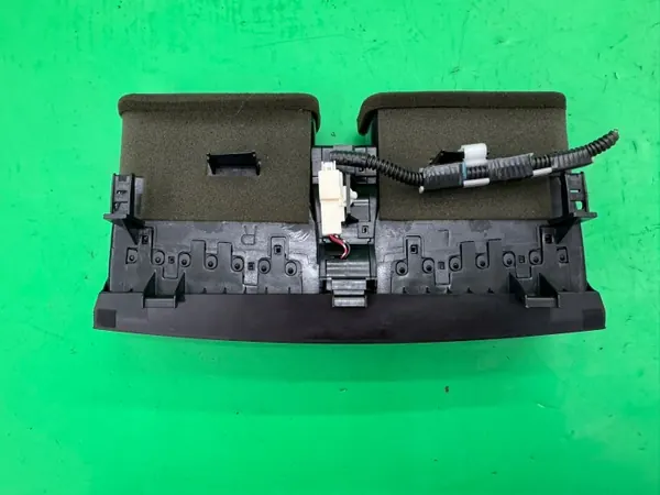 Midden dashboard luchtrooster OEM 55660-30410 Lexus GS image 7