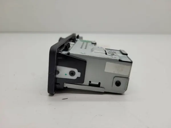 USB HDMI Portti OEM FW93-19E110-AE Range Rover Sport II:lle image 5