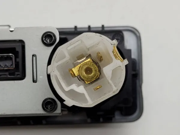 USB HDMI Portti OEM FW93-19E110-AE Range Rover Sport II:lle image 9