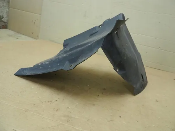 Mercedes CLK W209 03r Passaruota Sinistro A2098840322 image 10