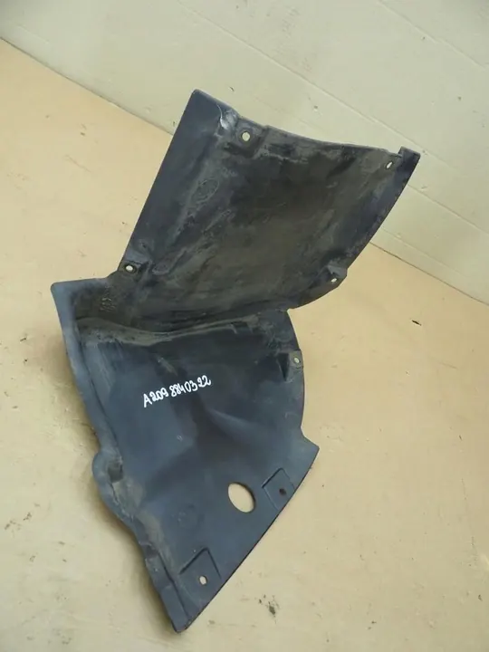 Mercedes CLK W209 03r Passaruota Sinistro A2098840322 image 3