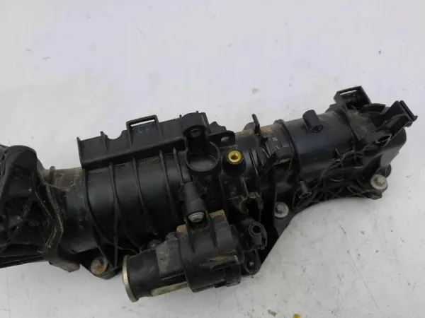 Colector de admisión usado OEM A6540902500 Mercedes image 6